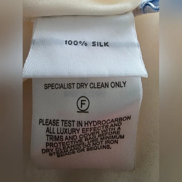 Jenny Packham Wedding Dress - Picture 11 of 16